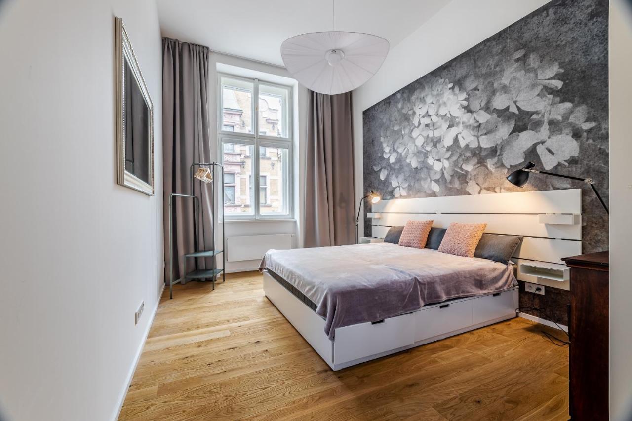 Elegant Apartments Located In The Centre Of Prag Exterior foto