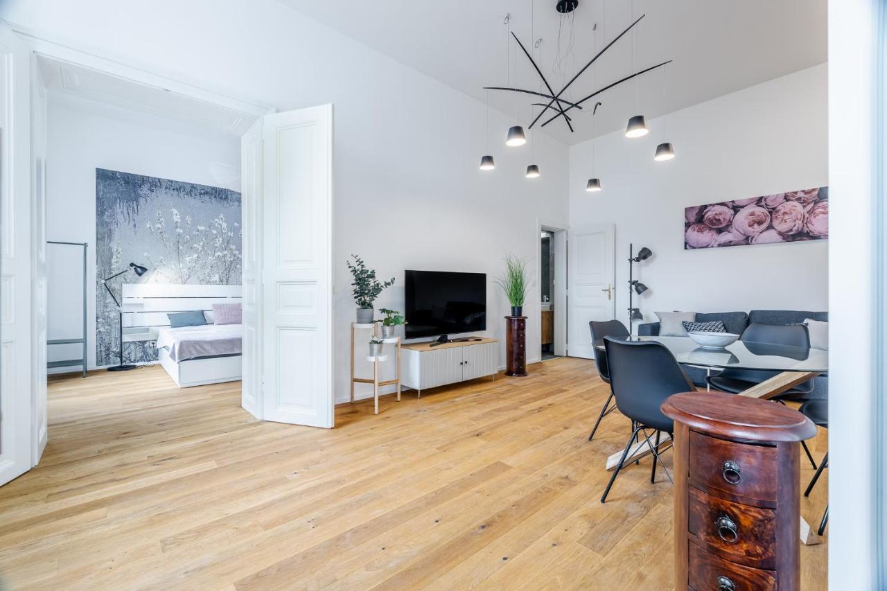 Elegant Apartments Located In The Centre Of Prag Exterior foto